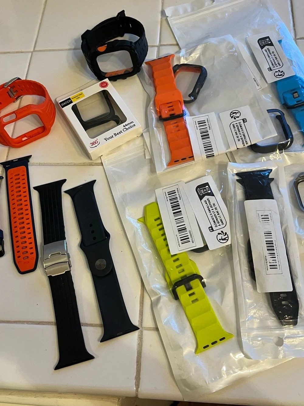 Apple Watch SE 44MM Aluminum Case, Ion X glass, GPS, LTE, WR-50m, Charging Case+